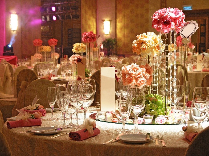 Table at a Wedding Decorated Beautifully by a Houston Wedding Florist