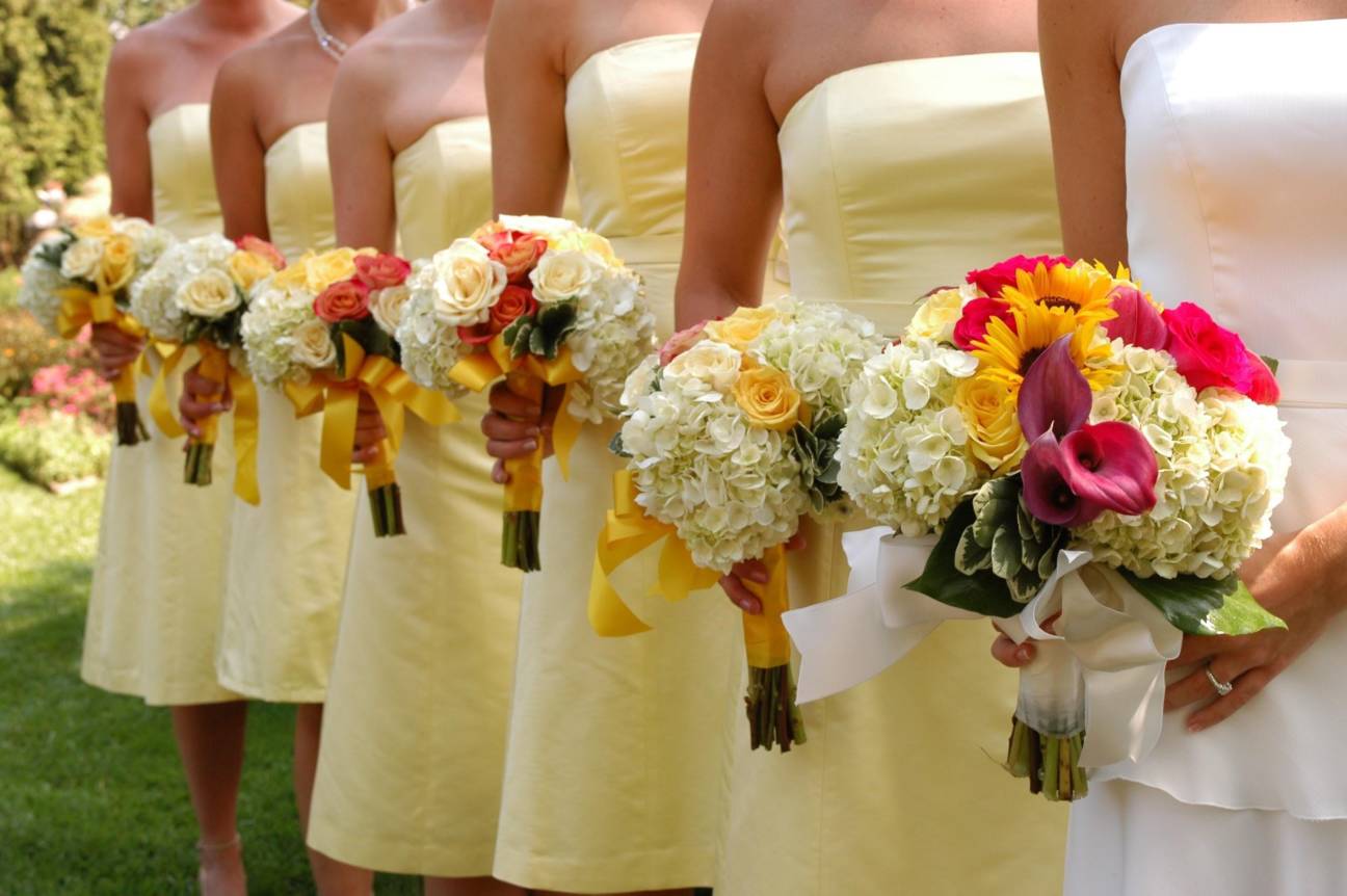 bridesmaids and wedding flowers
